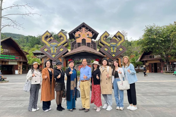 图片13-18.jpg 图片13-18.jpg