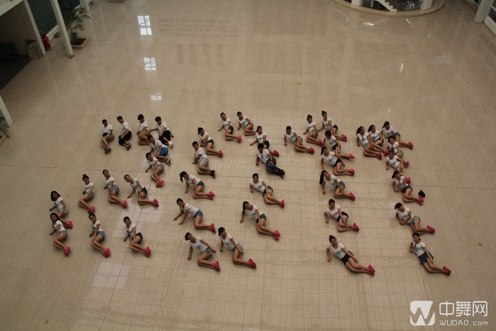 三亚学院音乐学院舞蹈毕业照