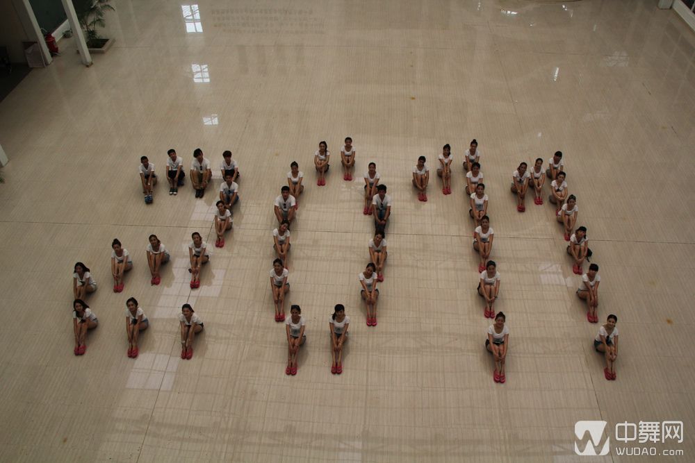 三亚学院音乐学院舞蹈毕业照