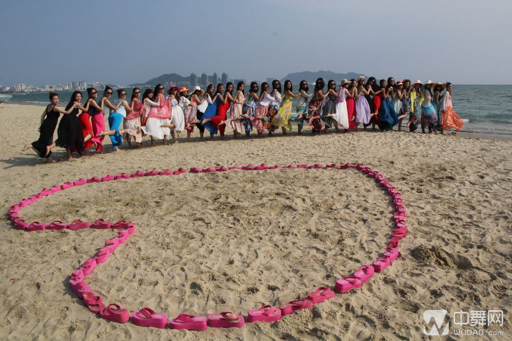 三亚学院音乐学院舞蹈毕业照