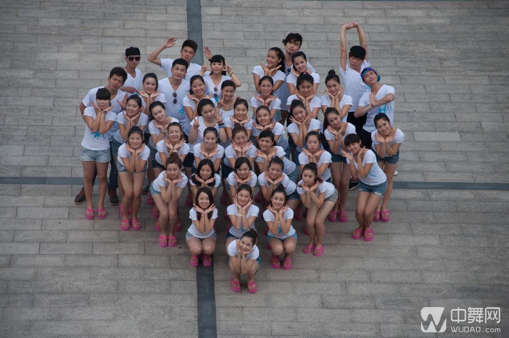 三亚学院音乐学院舞蹈毕业照