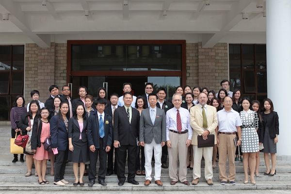 2013年10月,泰国东方大学代表团来访我校的副本.jpg 2013年10月,泰国东方大学代表团来访我校的副本.jpg