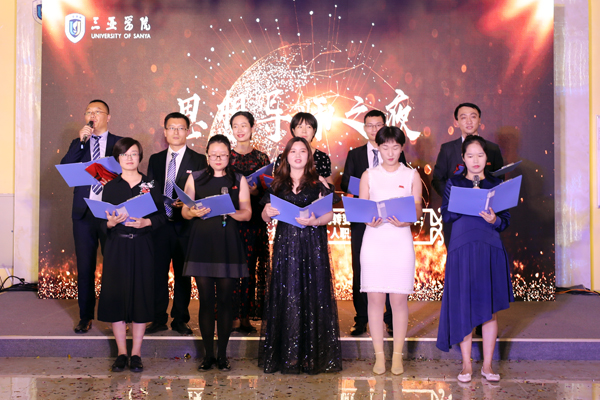 D25A1557副本.jpg
