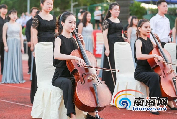 三亚学院2017级新生开学典礼隆重举行.jpg