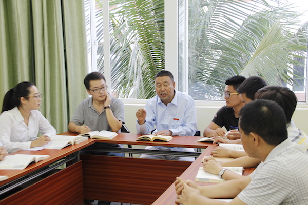 儒家学院的副本.JPG 儒家学院的副本.JPG