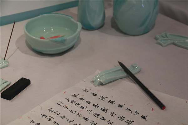 江岸飞--金乐丹--海南瓷器设计_副本.jpg 江岸飞--金乐丹--海南瓷器设计_副本.jpg