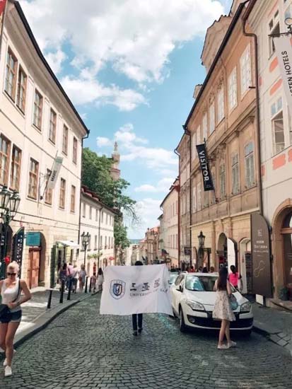 1.webp.jpg 1.webp.jpg